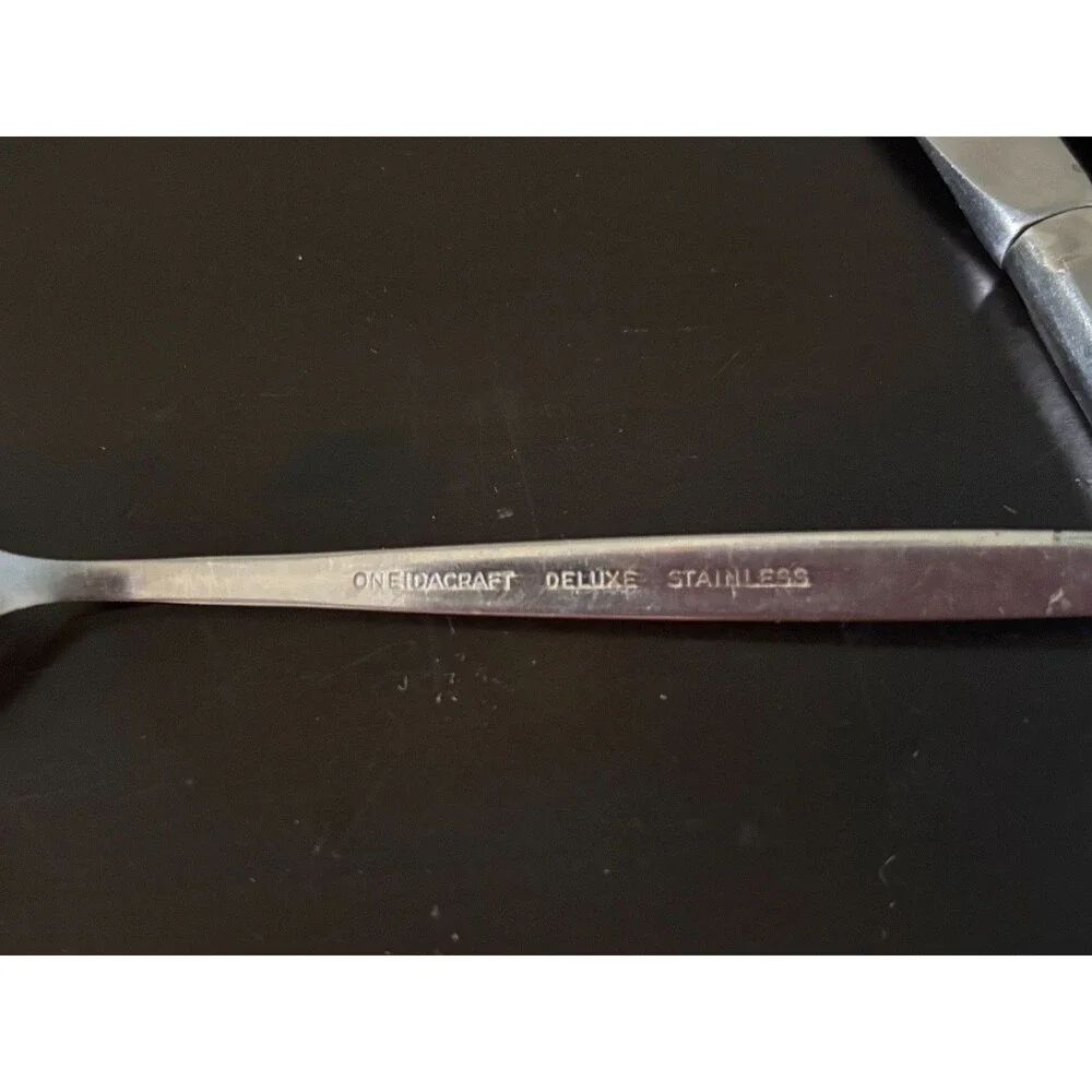 Oneida Oneidacraft Deluxe Capistrano Flatware Lot 3 Butter Knives 1 Spoon